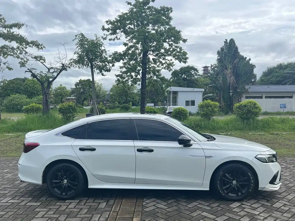 Honda Civic — миниатюра 4