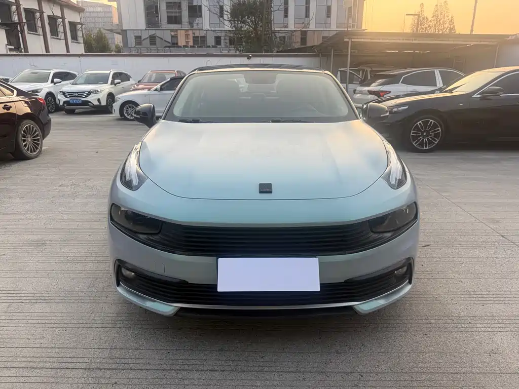 Lynk & Co 03 — миниатюра 3
