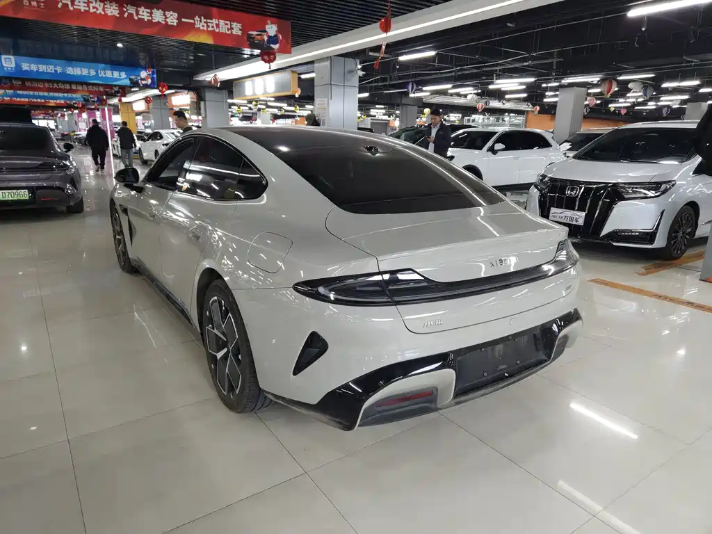 XIAOMI CAR XIAOMI SU7