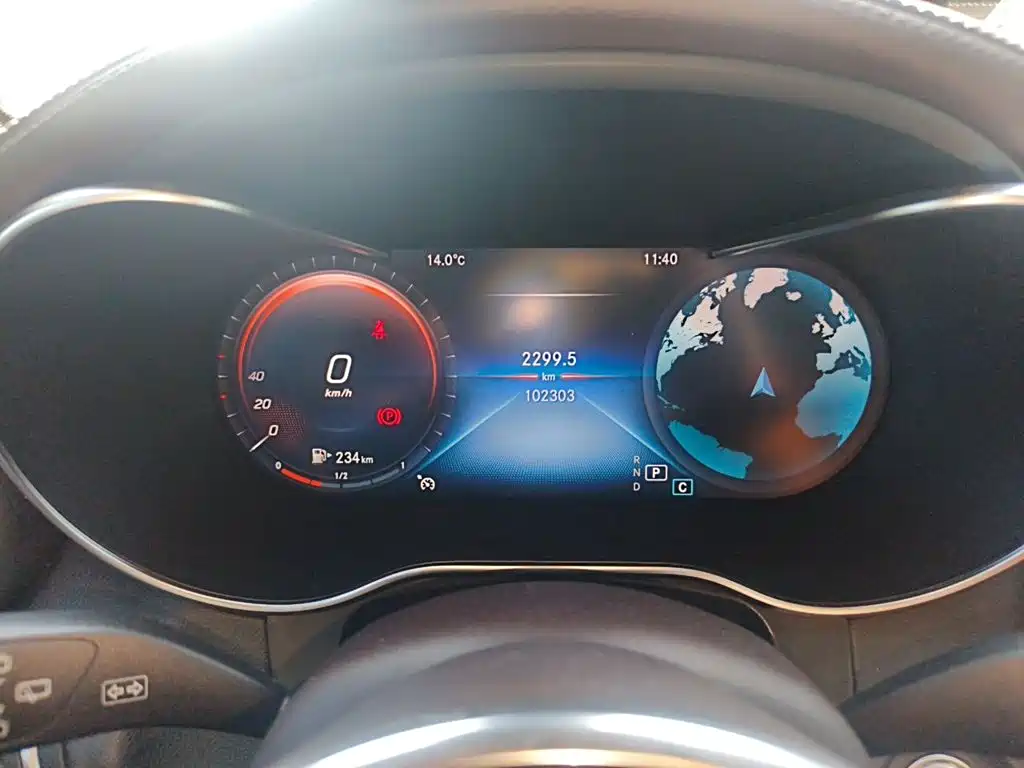 Mercedes-Benz GLC — миниатюра 12