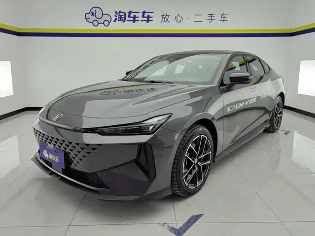 Changan UNI-V iDD