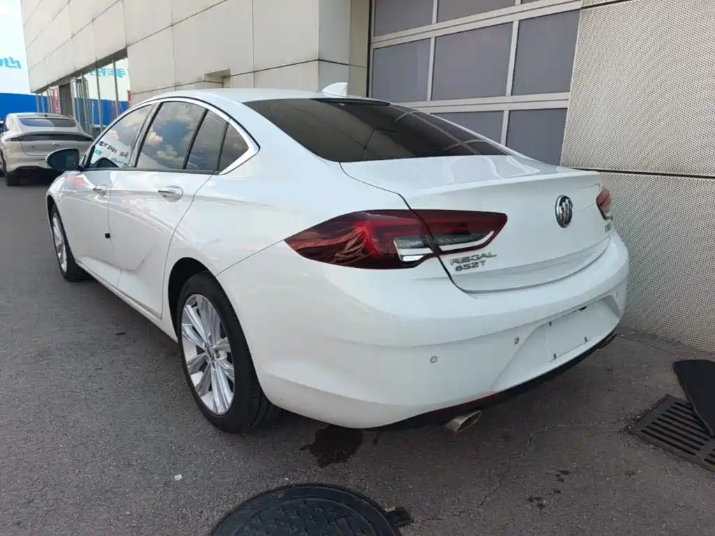 Buick Regal — миниатюра 5