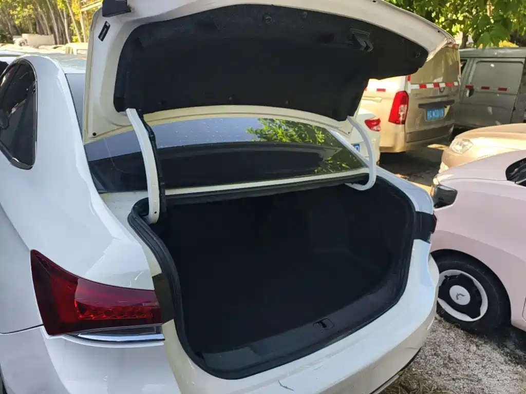 Buick Excelle — миниатюра 19