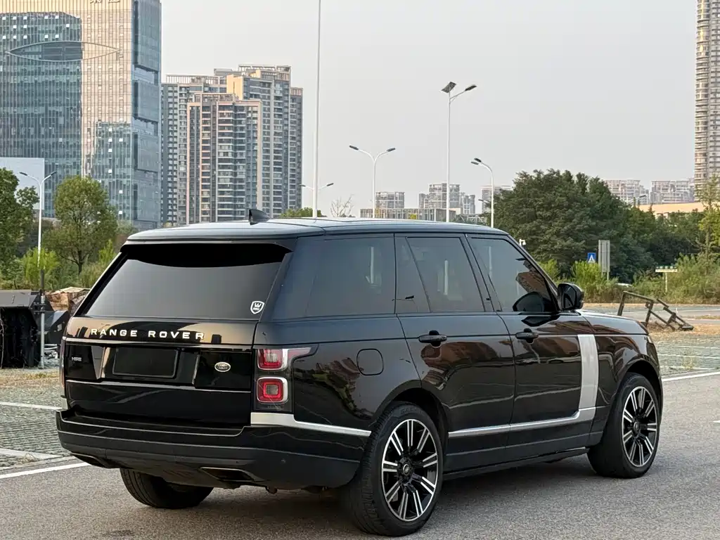 Land Rover Range Rover — миниатюра 6