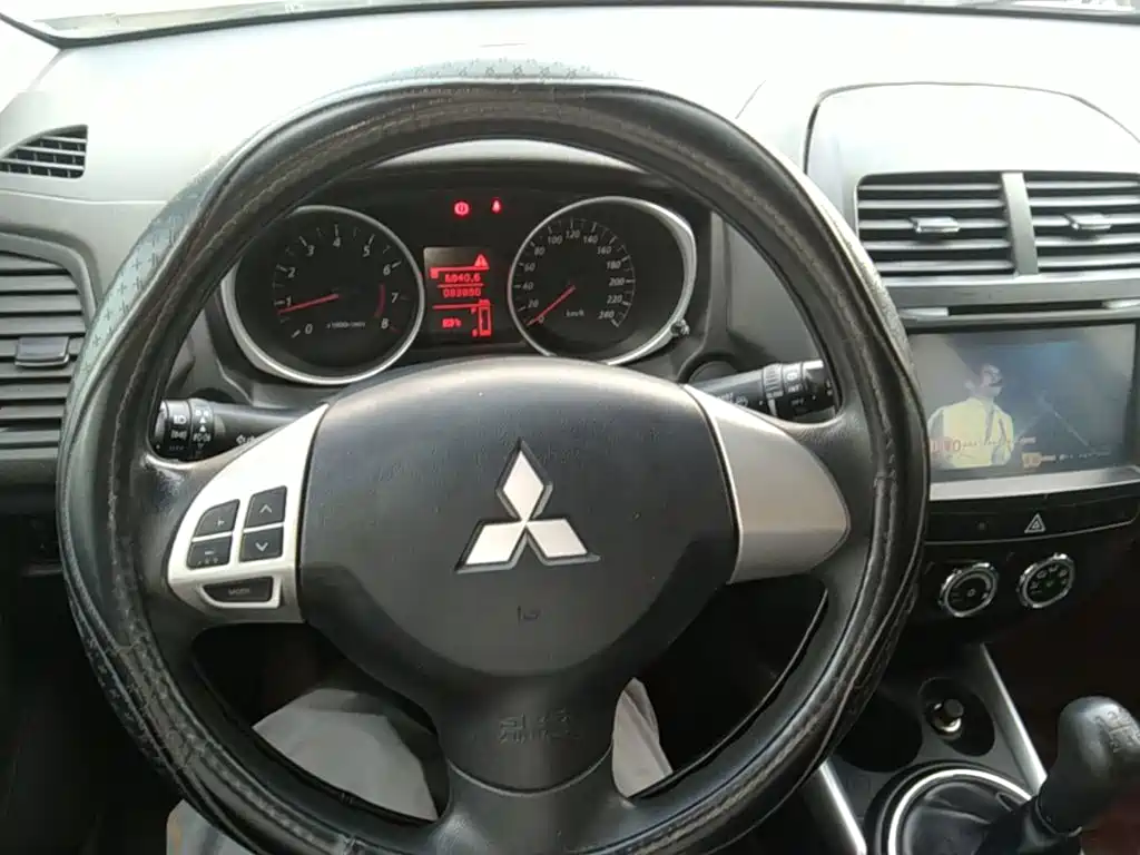 Mitsubishi ASX — миниатюра 11