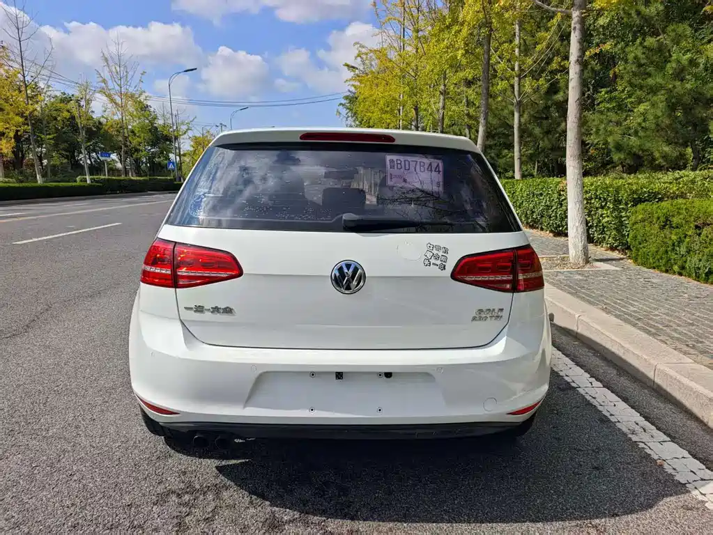 Volkswagen Golf — миниатюра 4