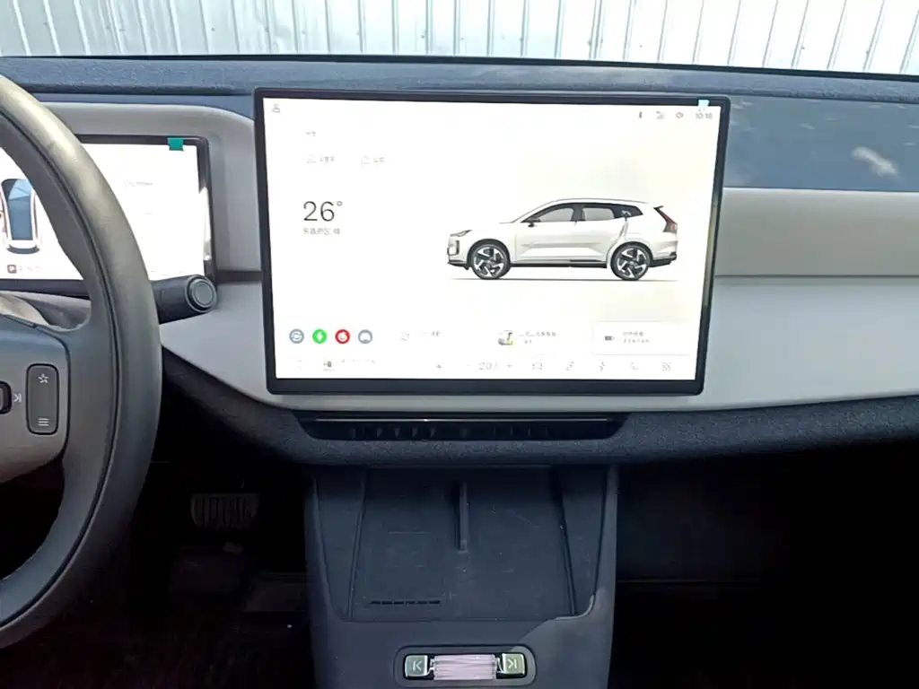 Volvo XC70 PHEV — миниатюра 13