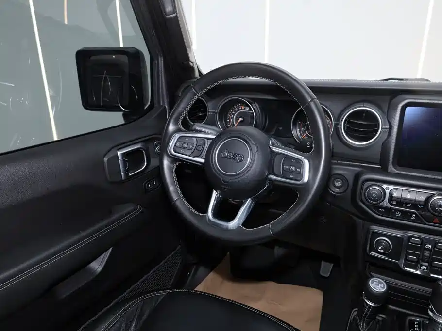 Jeep Gladiator — миниатюра 22