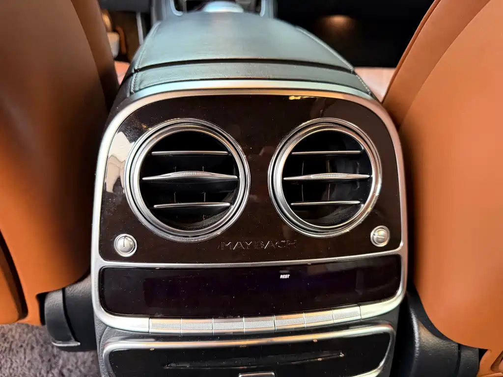 Mercedes-Benz S-Class — миниатюра 6