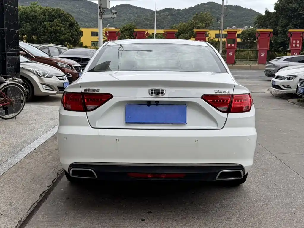 Geely Emgrand GL — миниатюра 5