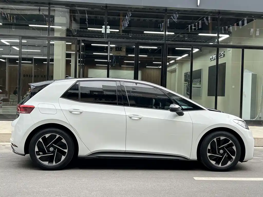 Volkswagen ID.3 — миниатюра 5