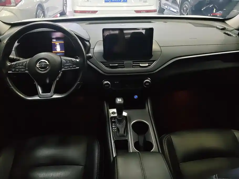 Nissan Teana — миниатюра 12