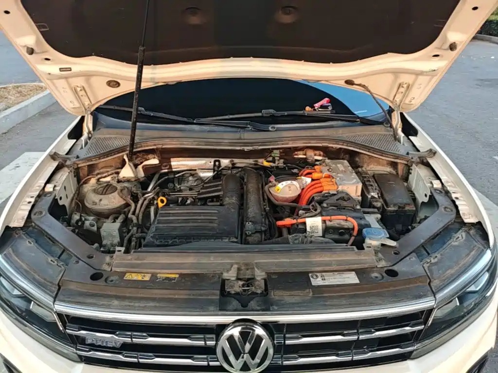 Volkswagen Tiguan L PHEV — миниатюра 20