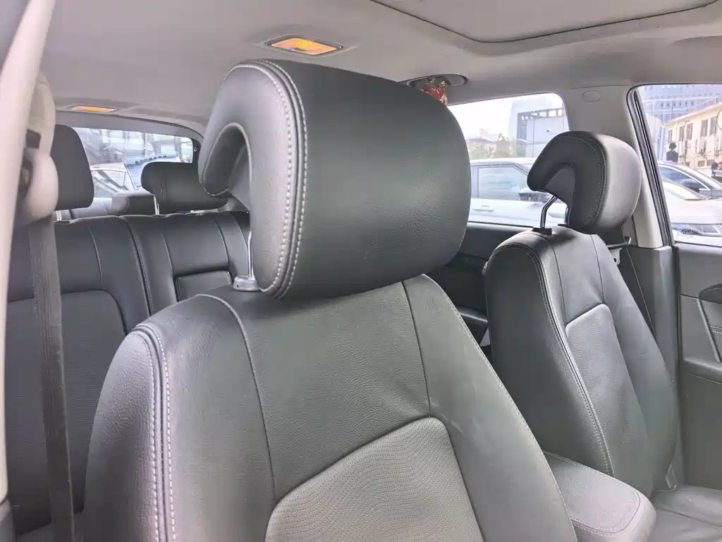 Chevrolet Captiva — миниатюра 11