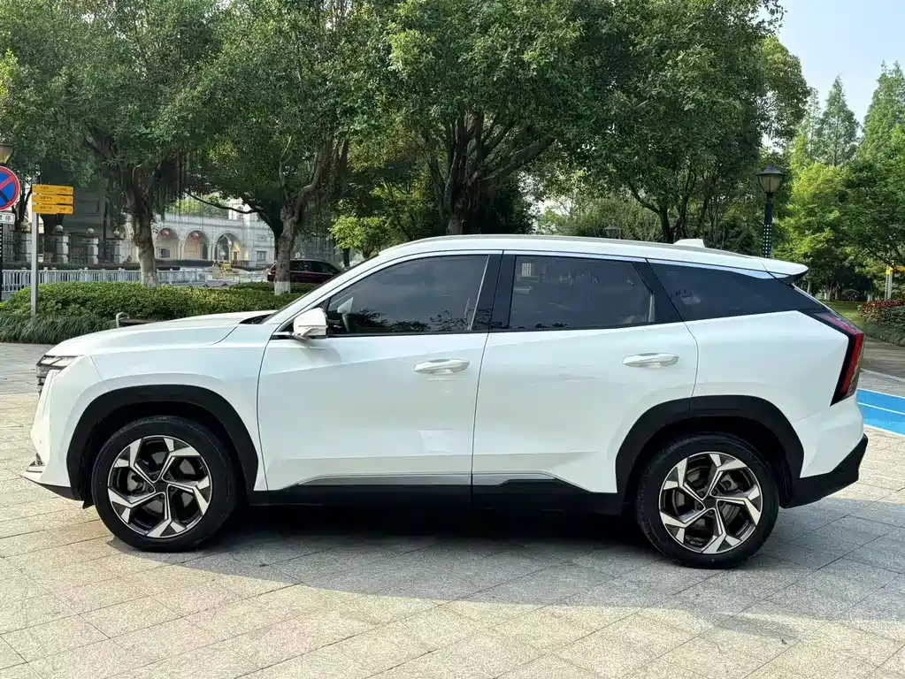 Geely Boyue L — миниатюра 4