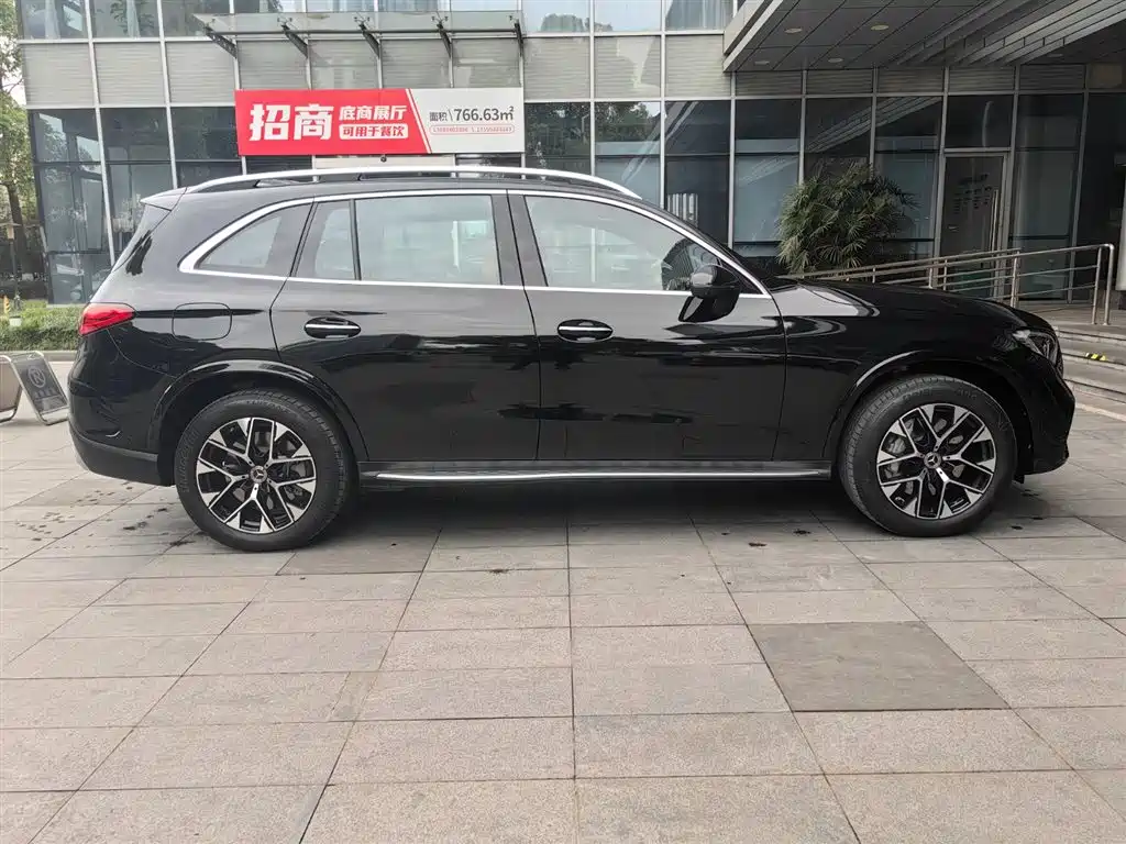 Mercedes-Benz GLC 2025 350 e L 4MATIC