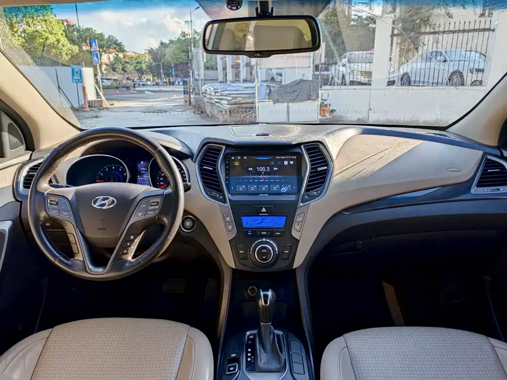 Hyundai Santa Fe — миниатюра 5