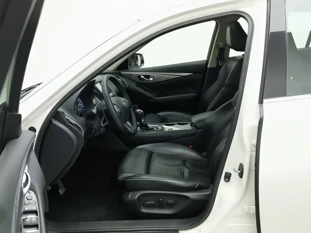 Infiniti Q50L — миниатюра 10