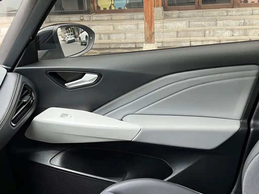 Volkswagen ID.3 — миниатюра 12