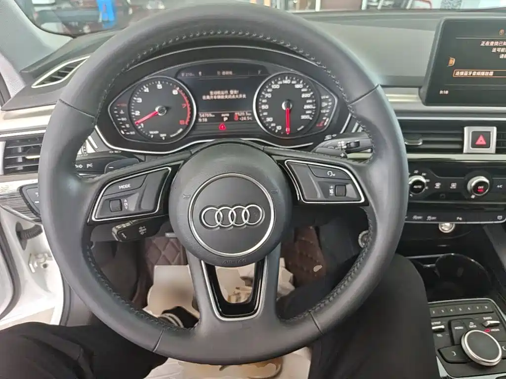 Audi A4L — миниатюра 11
