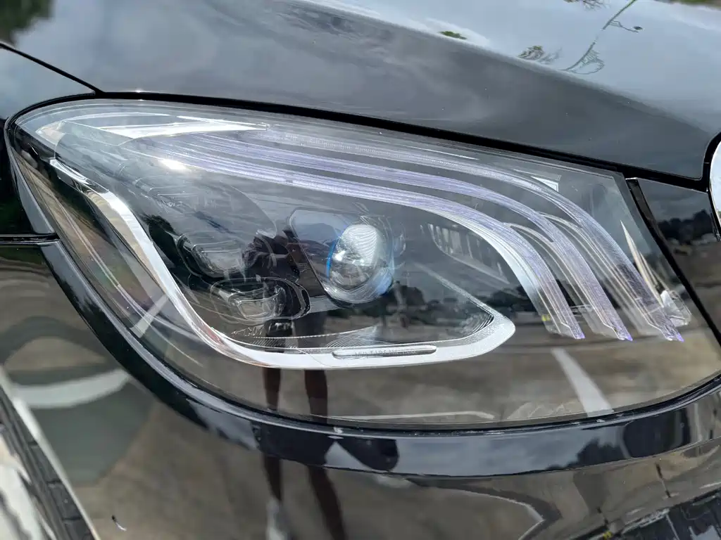Mercedes-Benz S-Class — миниатюра 12