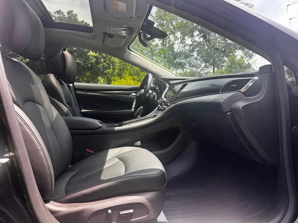 Buick LaCrosse — миниатюра 13