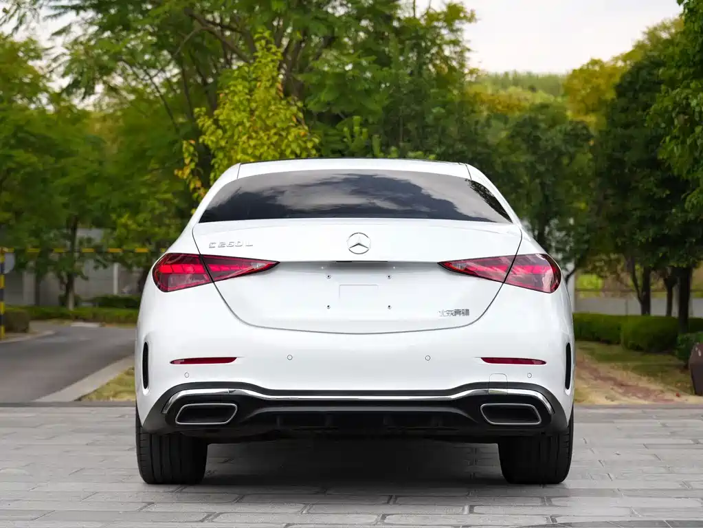 Mercedes-Benz C-Class — миниатюра 14