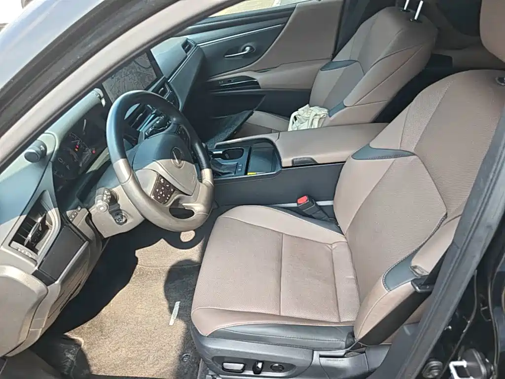 Lexus ES — миниатюра 15