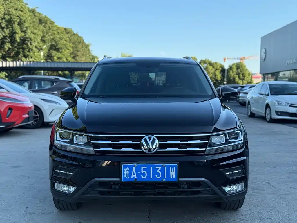 Volkswagen Tiguan L — миниатюра 2