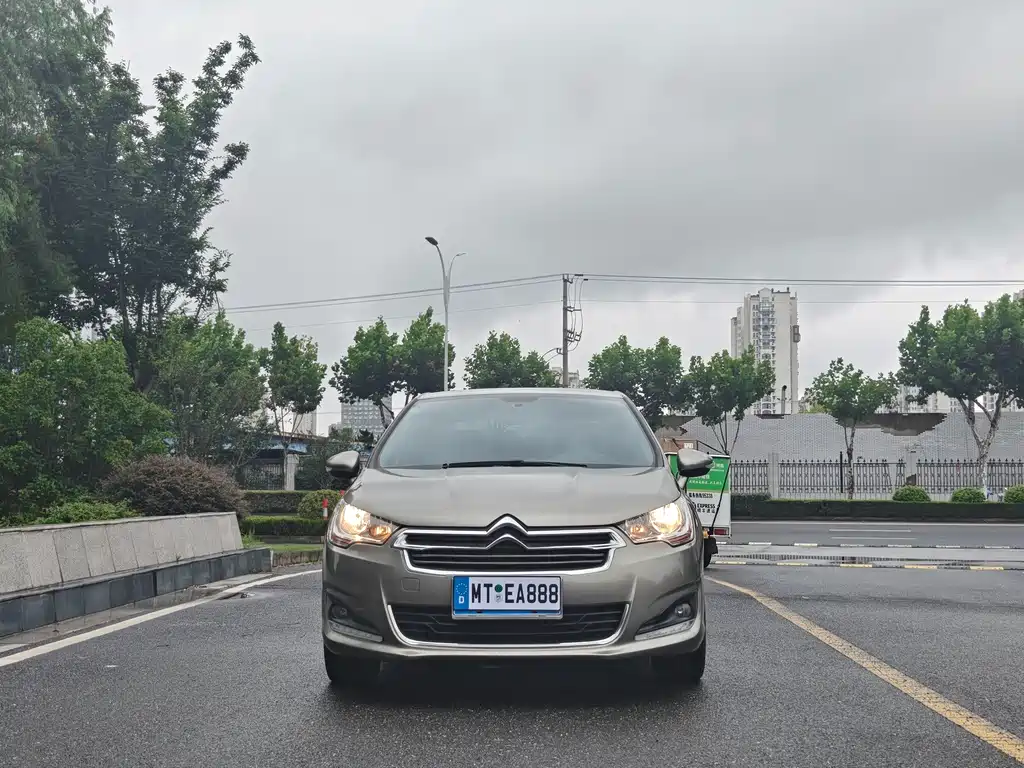 Citroen C4L — миниатюра 2