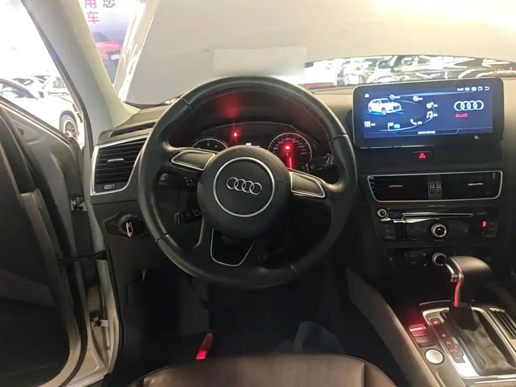 Audi Q5 — миниатюра 11