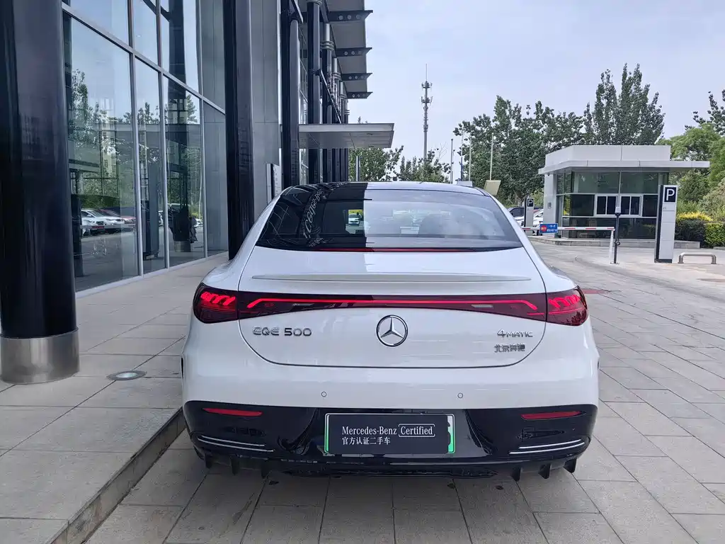 Mercedes-Benz EQE 2025 500 4MATIC Luxury