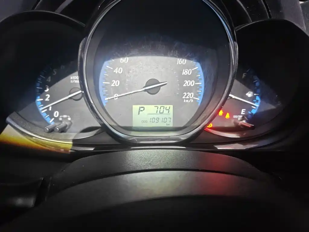 Toyota Yaris L — миниатюра 8