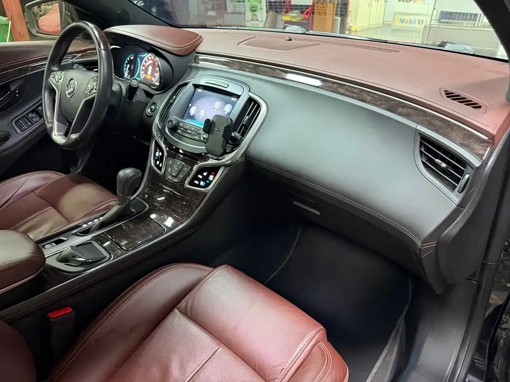 Buick LaCrosse — миниатюра 14