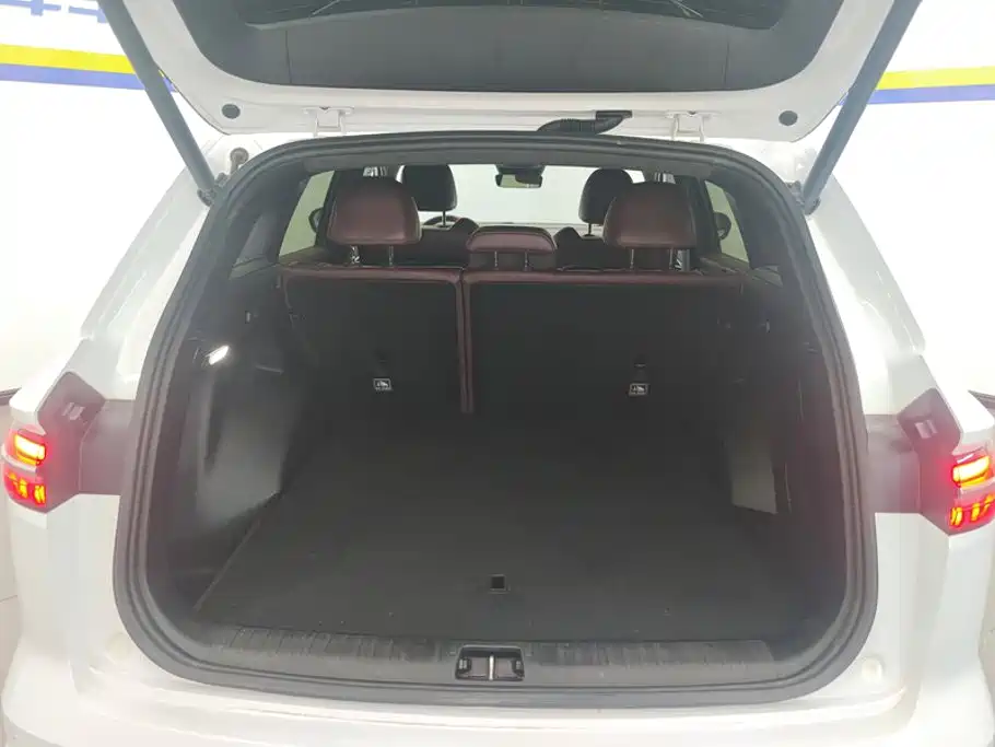 Geely Xingyue L — миниатюра 4