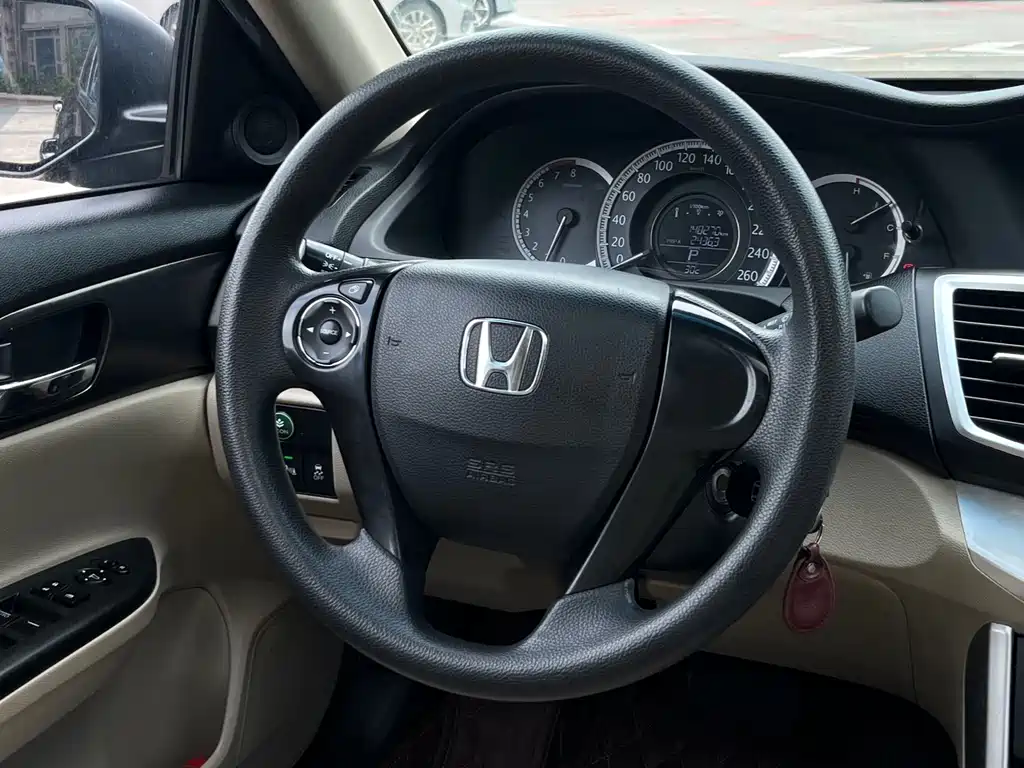 Honda Accord — миниатюра 10