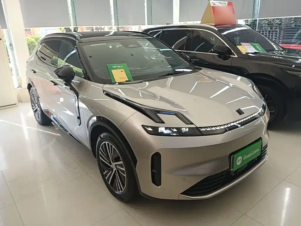 Lynk & Co 08 EM-P — миниатюра 4
