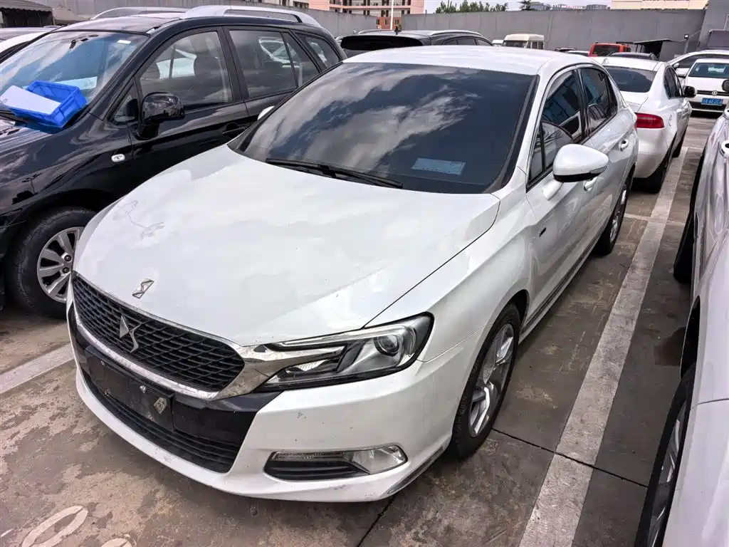 DS DS 5LS 2017