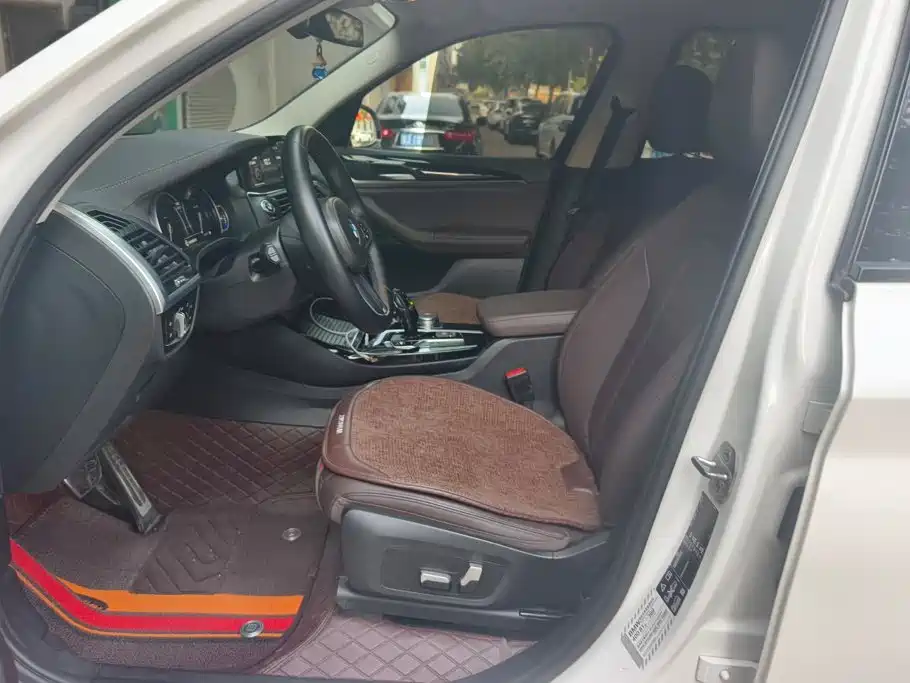 BMW X3 — миниатюра 9