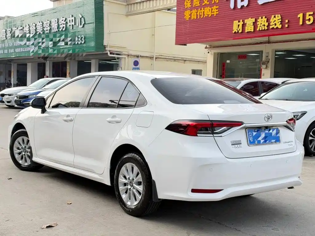 Toyota Corolla — миниатюра 4