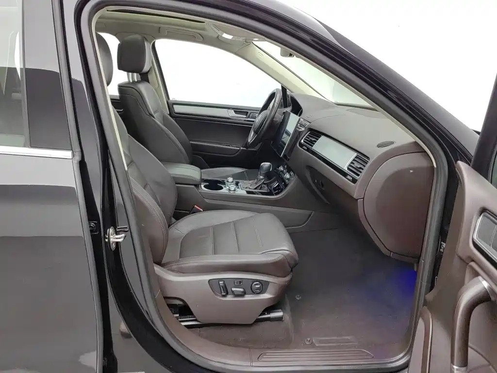 Volkswagen Touareg — миниатюра 23