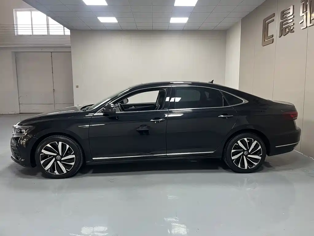 Volkswagen Passat — миниатюра 9