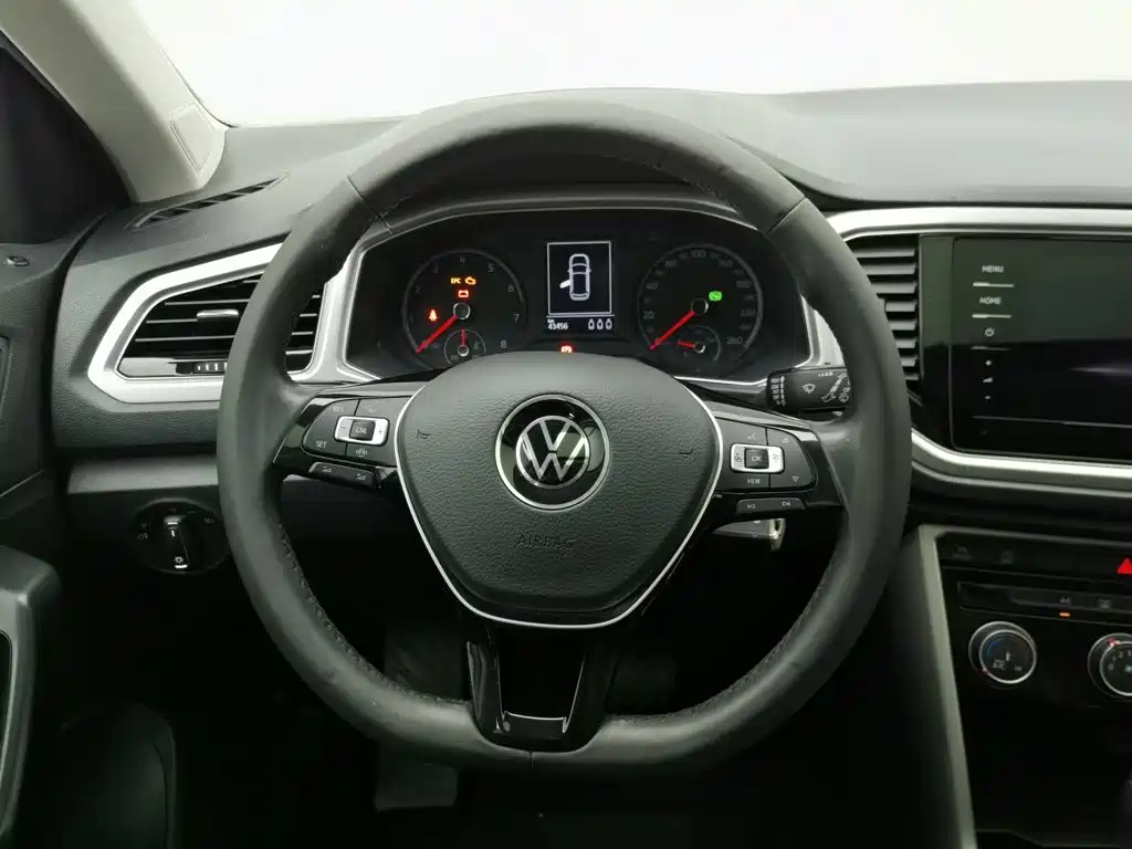 Volkswagen T-Roc — миниатюра 11