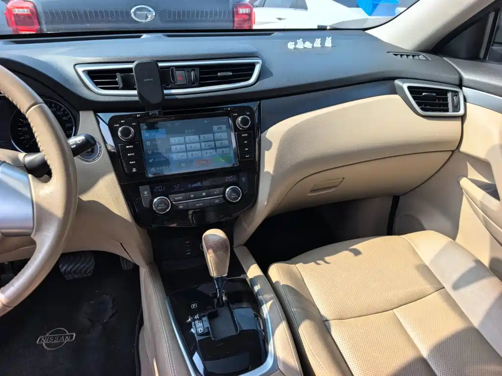 Nissan X-Trail — миниатюра 12