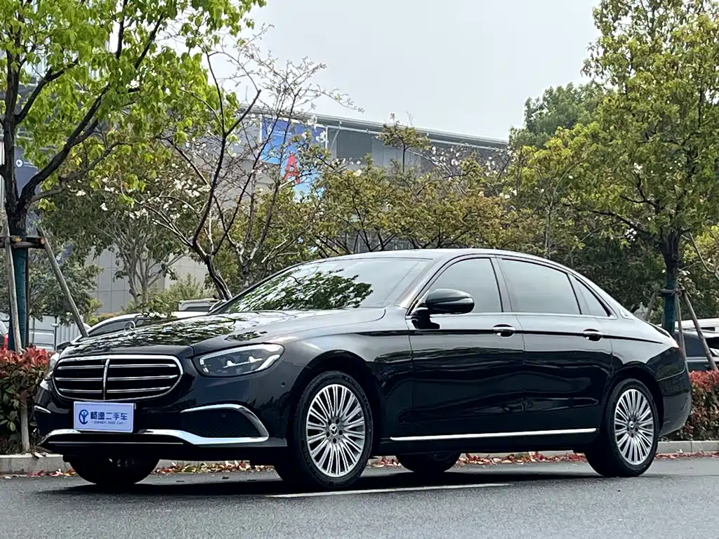 Mercedes-Benz E-Class 2023