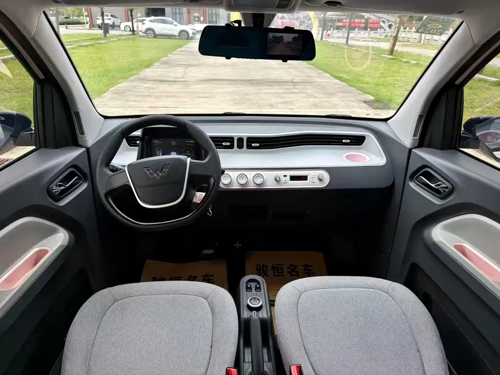 Wuling MINIEV — миниатюра 9