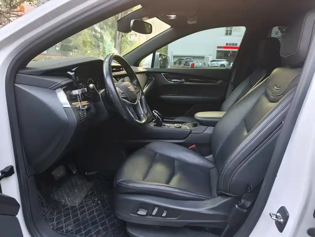 Cadillac XT5 — миниатюра 9