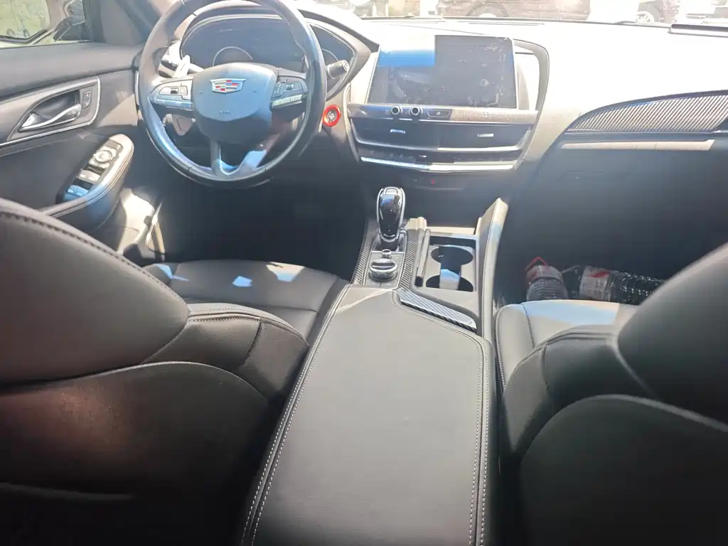 Cadillac CT5 — миниатюра 15