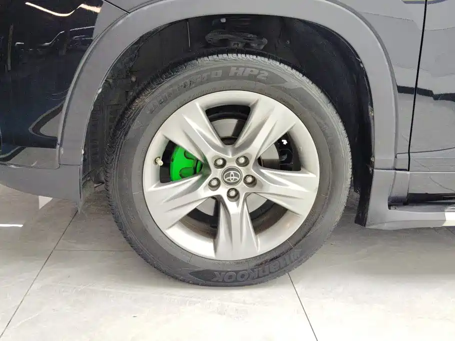 Toyota Highlander — миниатюра 6