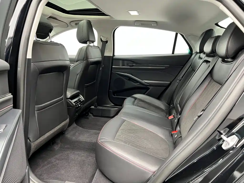 Ford Mondeo — миниатюра 14